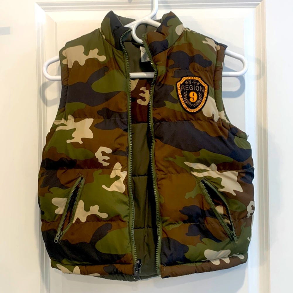 Reversible Puffer Vest
